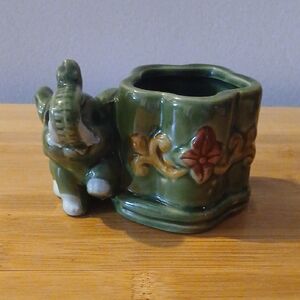 Ceramic Elephant Pot